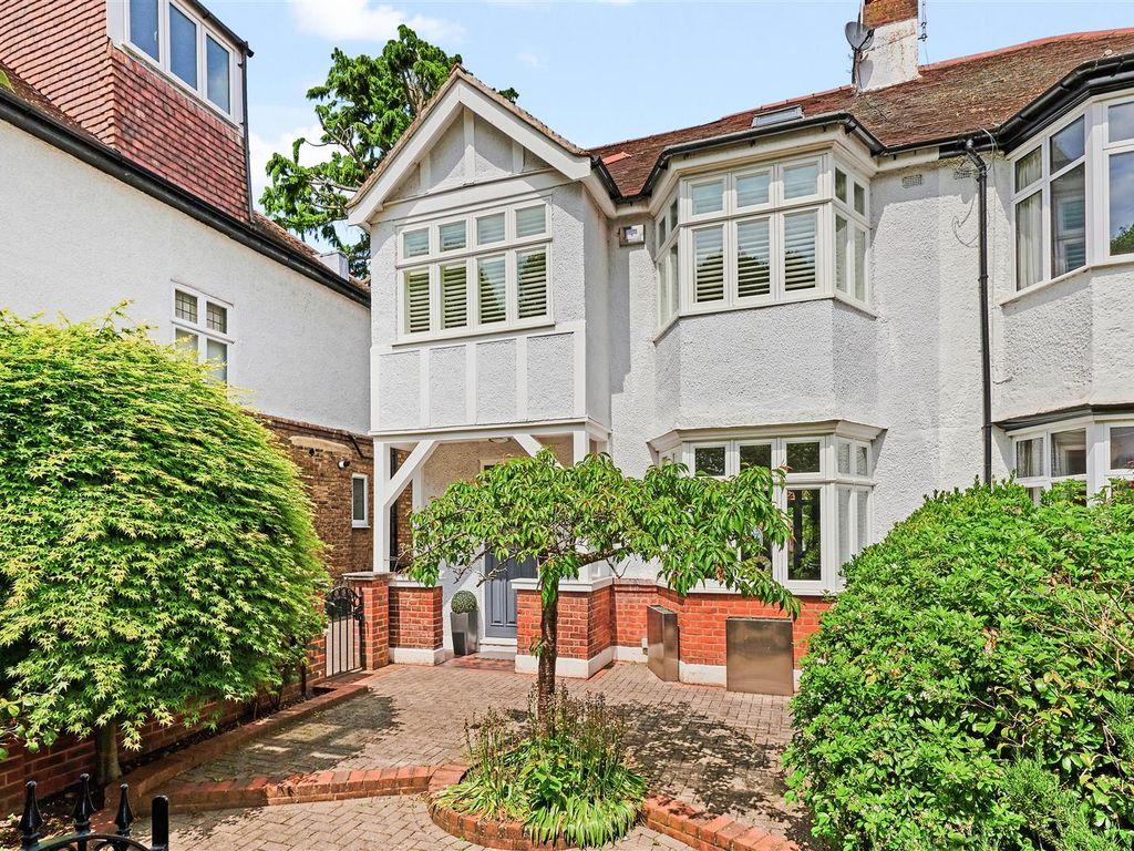 4 bed semidetached house for sale in Hertford Avenue, East Sheen SW14