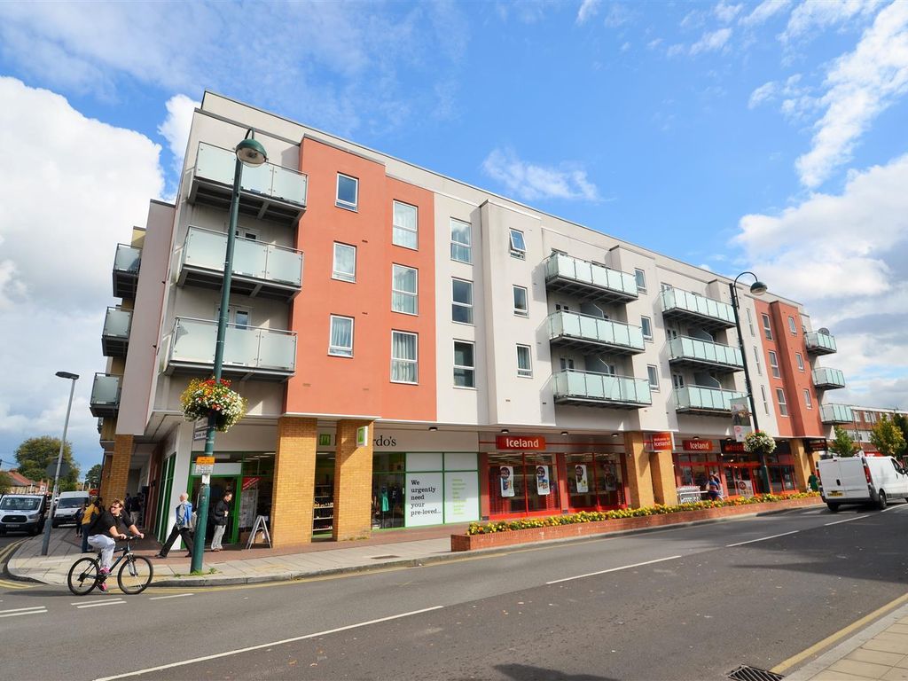 2 bed flat to rent in Fairfield Road, West Drayton UB7 Zoopla