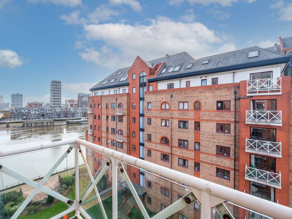 Watermans Quay, Fulham, London SW6