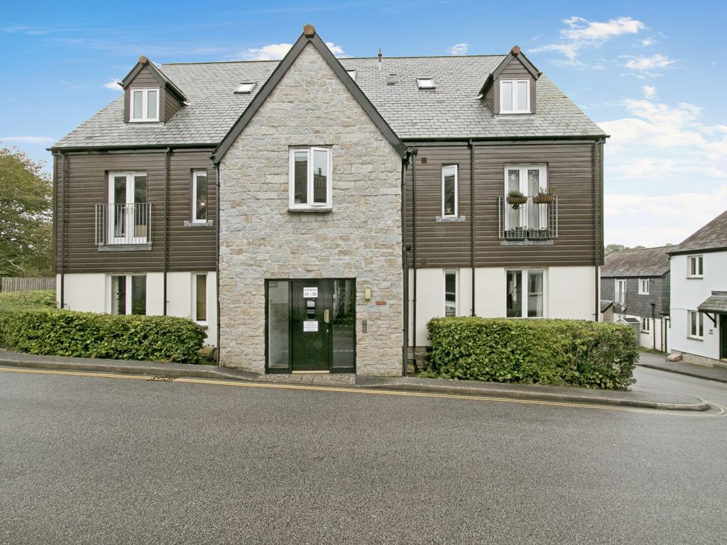 2 bed flat for sale in Calver Close, Penryn TR10, £220,000 Zoopla
