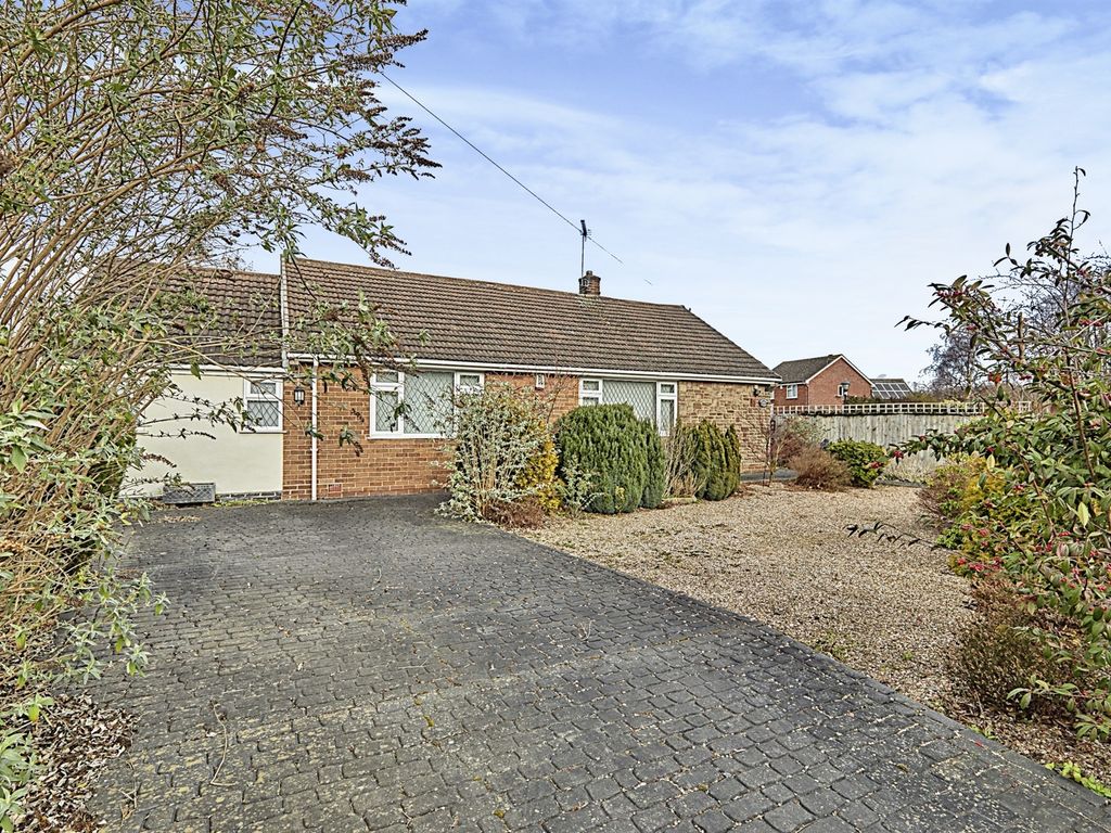 3 bed detached bungalow for sale in The Crest, Darley Abbey, Derby DE22