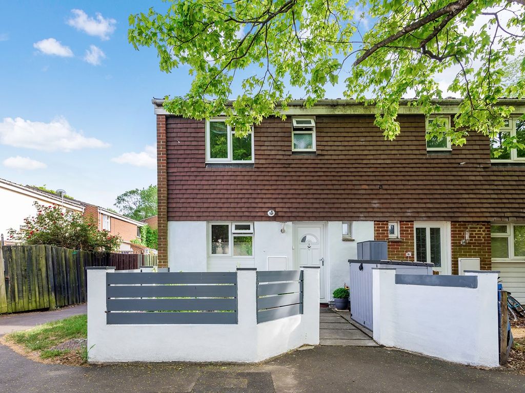 3 bed terraced house for sale in Staveley Gardens, London W4 Zoopla
