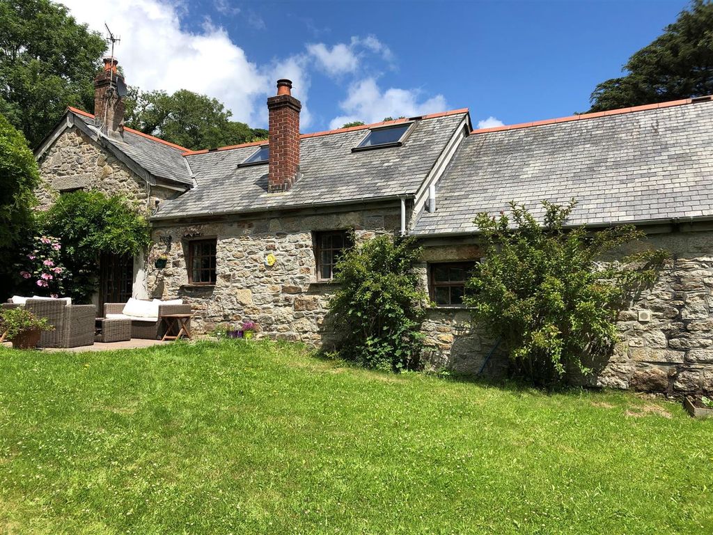 6 bed barn conversion for sale in Lowertown, Helston TR13, £850,000 Zoopla