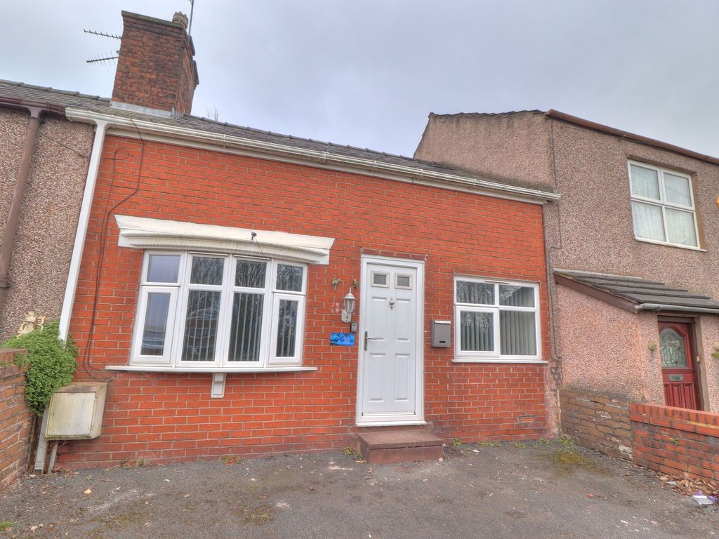 2 bed terraced bungalow for sale in Leigh Road, Hindley Green WN2, £
