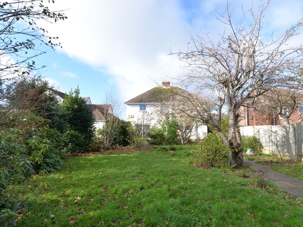 4 bed detached house for sale in Barton Drive, Barton On Sea, New