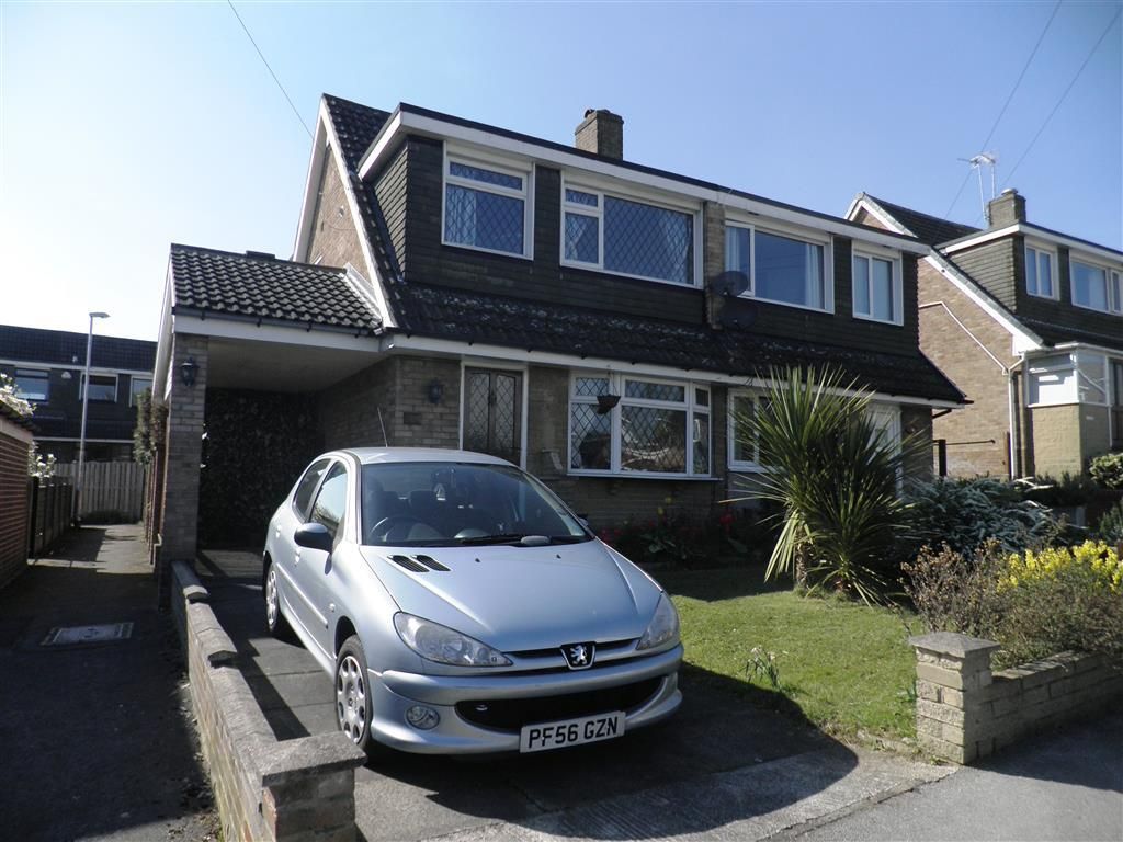 3 bed semidetached house to rent in Greenlea Road, Yeadon, Leeds LS19