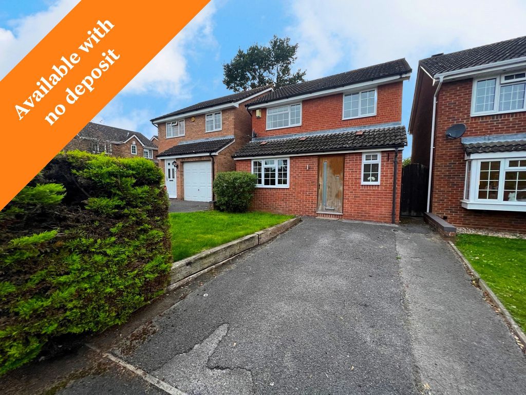 3 bed detached house to rent in Walker Gardens, Hedge End, Southampton