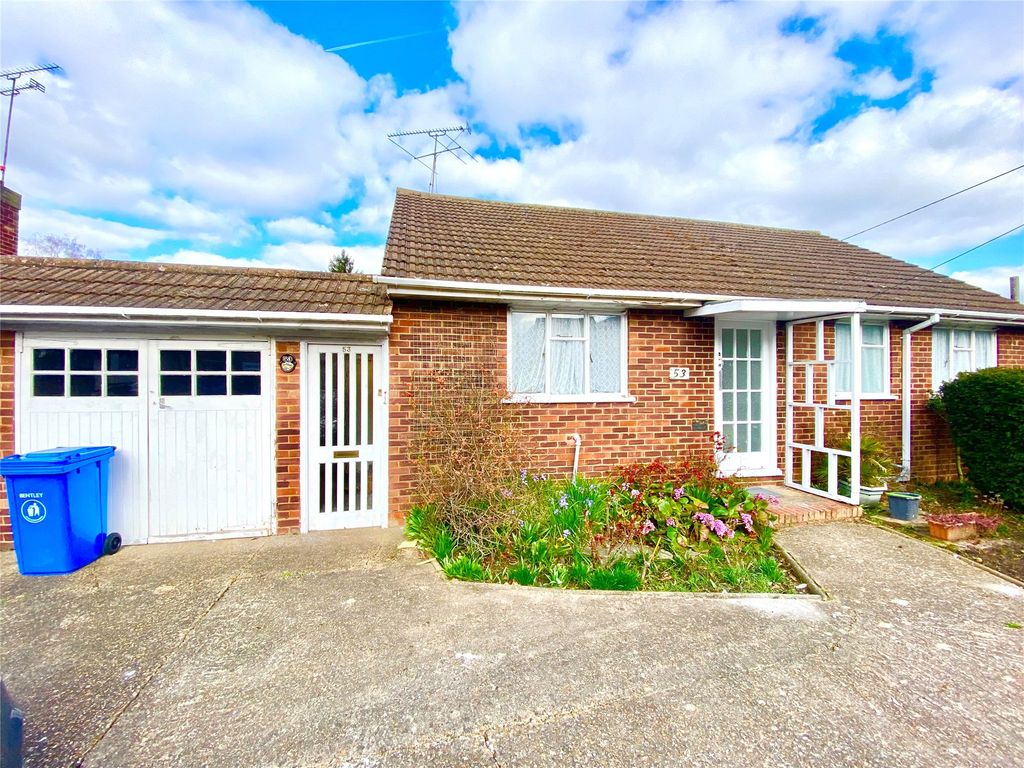 3 bed bungalow to rent in Barkham Road, Wokingham, Berkshire RG41 Zoopla