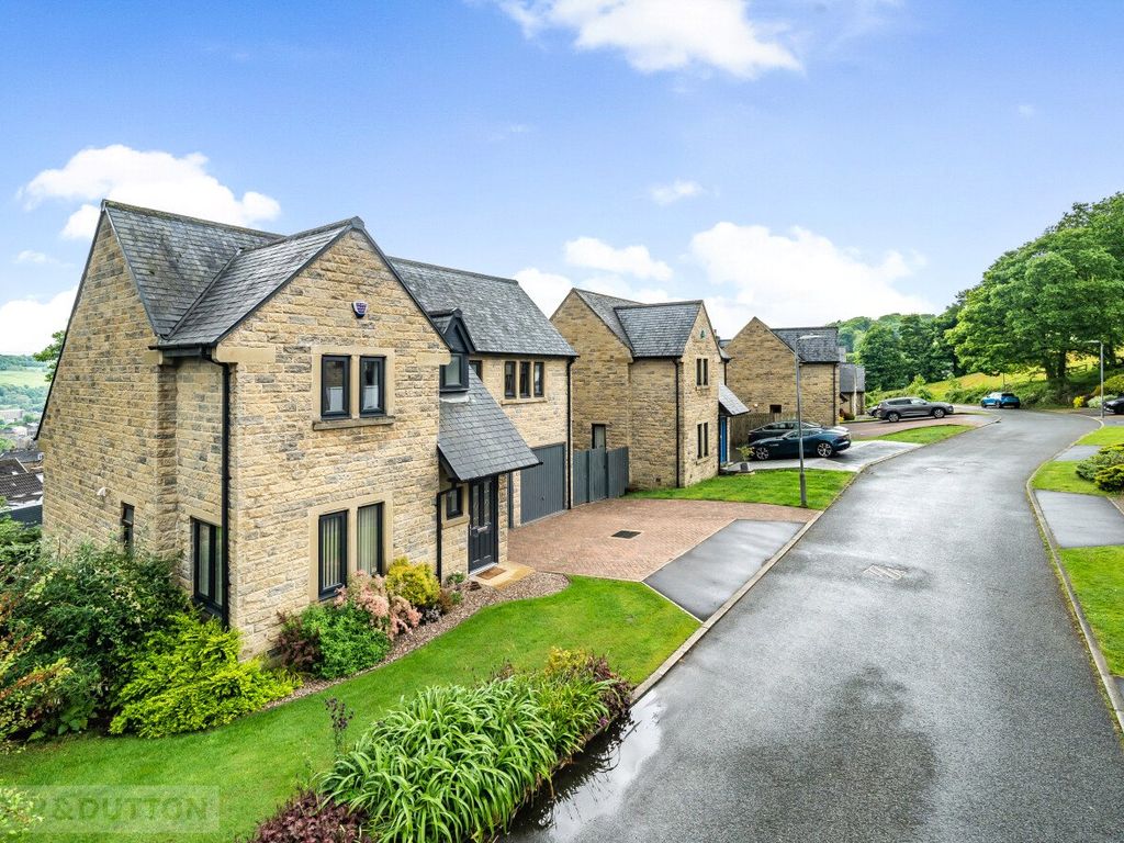 6 bed detached house for sale in Stonecroft Mount, Sowerby Bridge, West Yorkshire HX6, £575,000