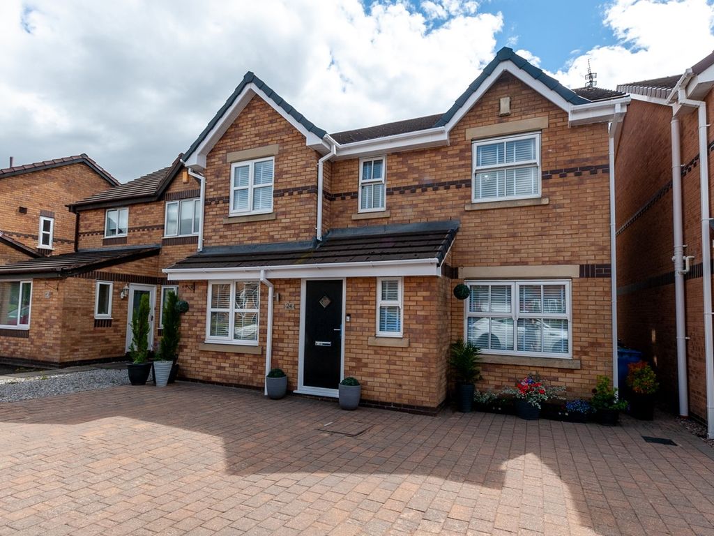 4 bed detached house for sale in Mansart Close, AshtonInMakerfield, Wigan WN4, £330,000 Zoopla