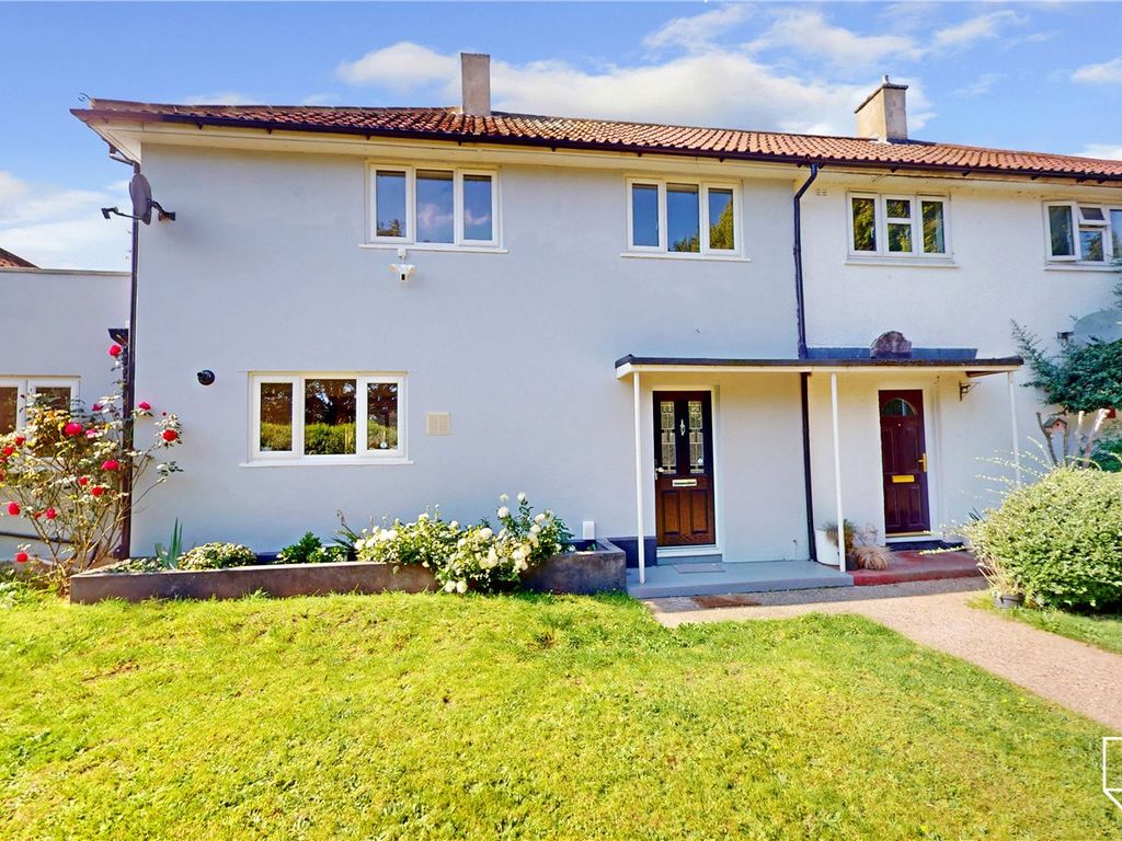 3 bed semi-detached house to rent in Broadcoombe, South Croydon CR2, £