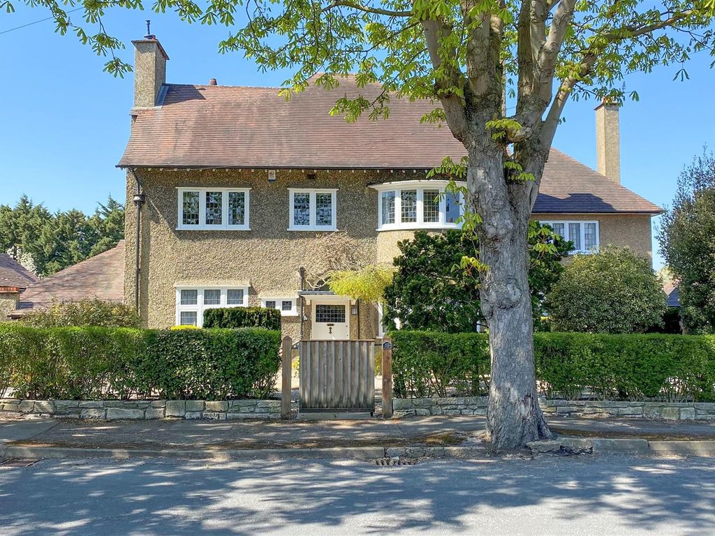 5 bed detached house for sale in Cornwall Road, Sutton SM2 Zoopla
