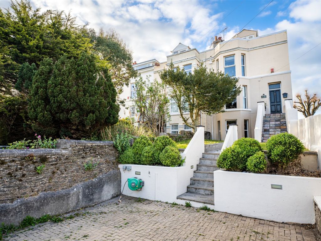 4 bed end terrace house for sale in Brunswick Place, Plymouth PL2, £