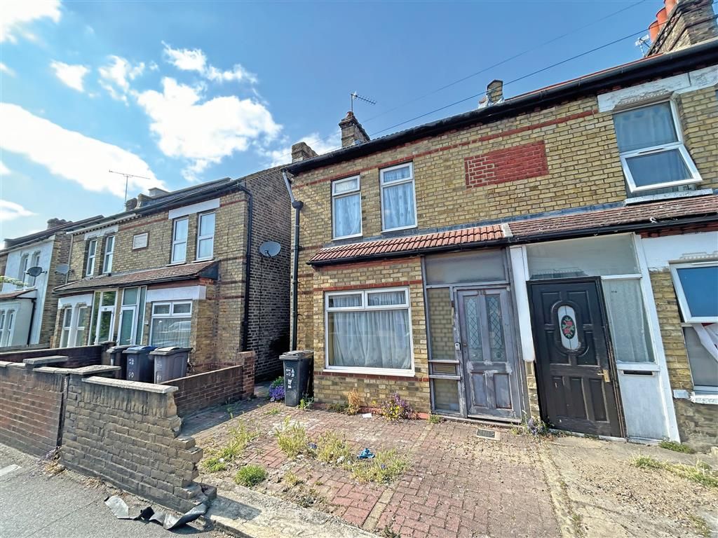 2 bed semidetached house for sale in Waddon Road, Croydon CR0, £