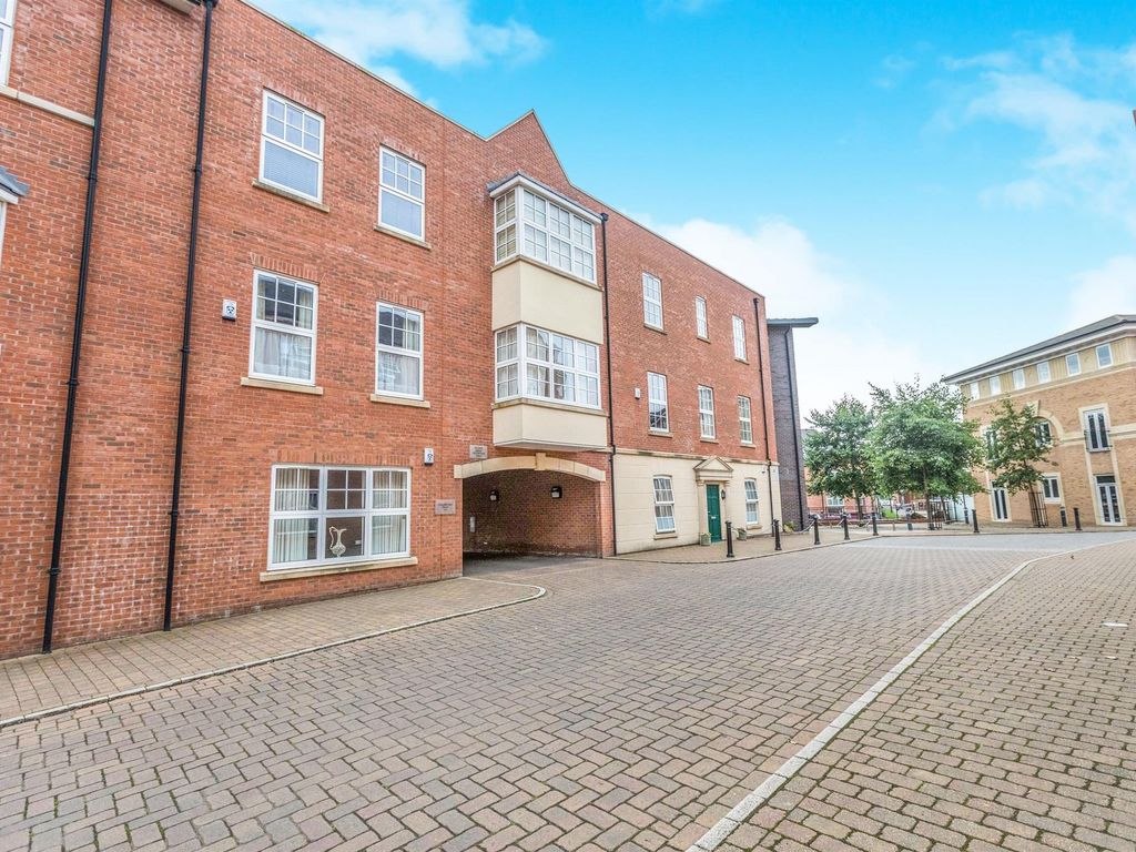 2 bed flat to rent in Armstrong Drive, Worcester WR1 Zoopla