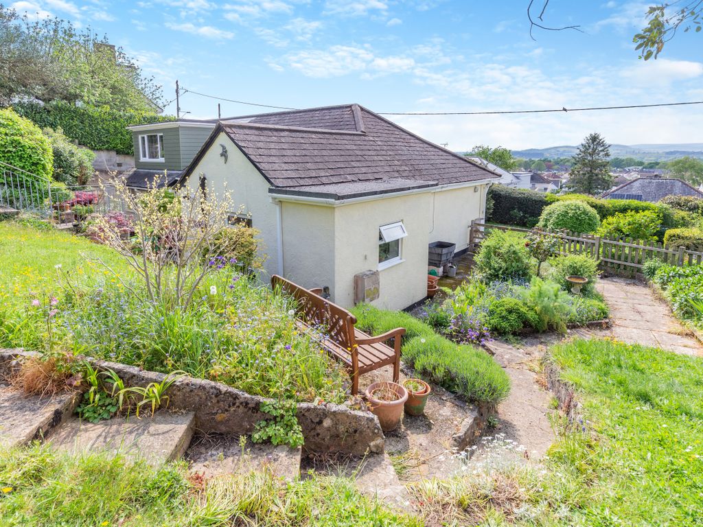 4 bed detached bungalow for sale in Firleigh Road, Kingsteignton