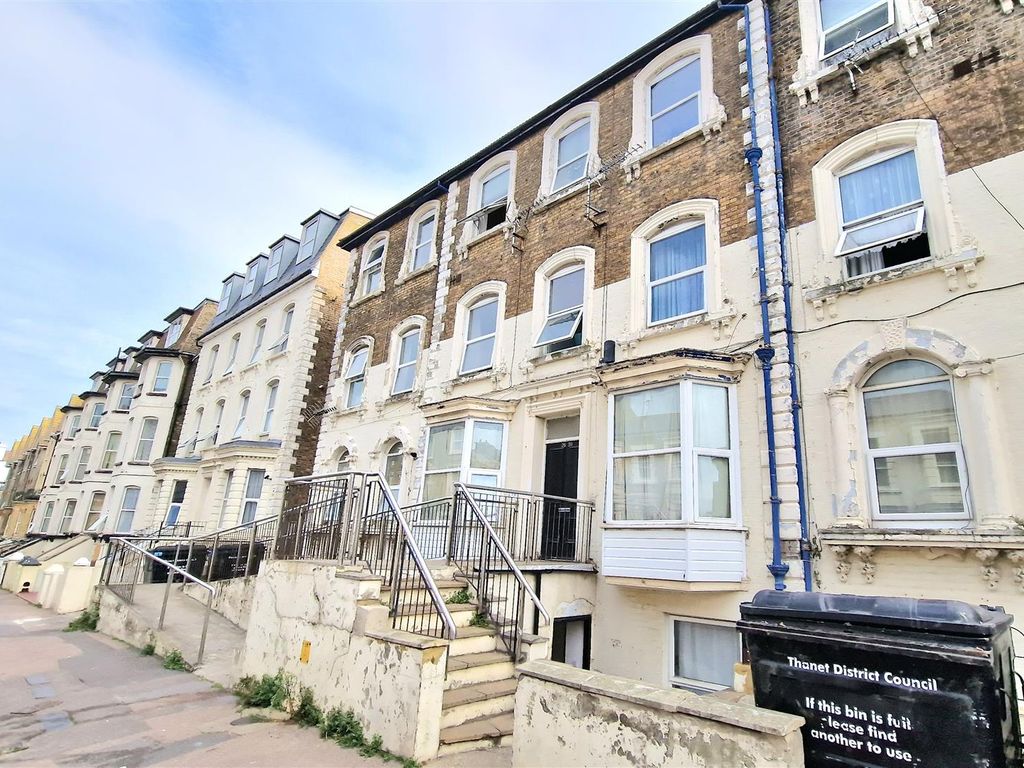 1 bed flat to rent in Athelstan Road, Margate CT9, £600 pcm Zoopla