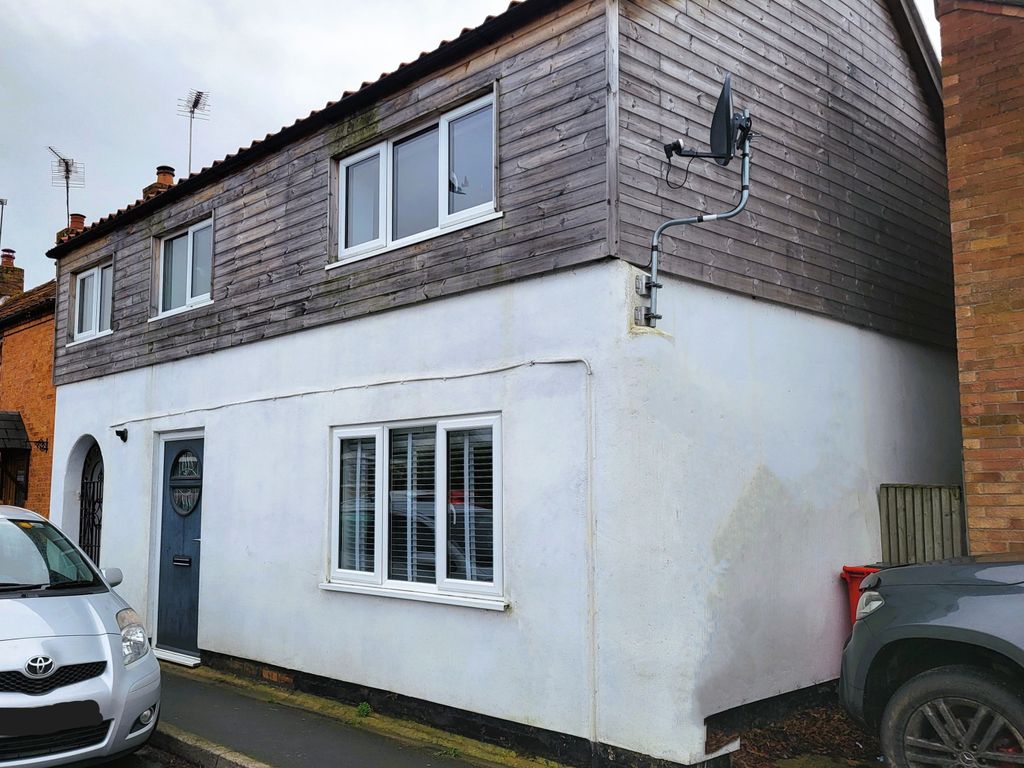 2 bed semidetached house to rent in Church Street, Ruskington NG34, £