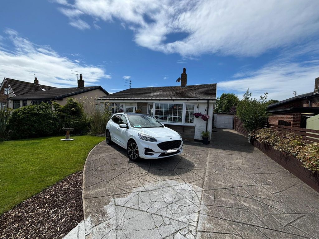 3 bed bungalow for sale in Ullswater Avenue, Fleetwood FY7, £249,900