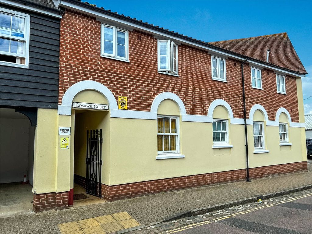 1 bed flat for sale in South Street, Manningtree CO11 Zoopla