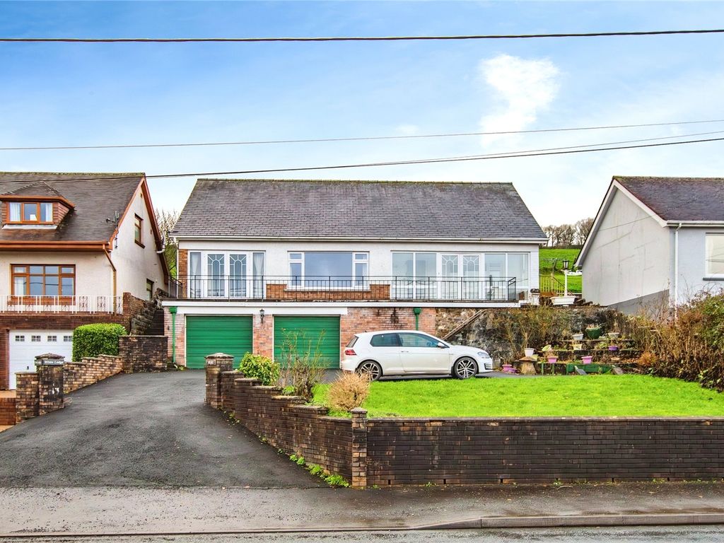 3 bed bungalow for sale in Bronwydd Road, Carmarthen, Carmarthenshire SA31, £240,000 Zoopla
