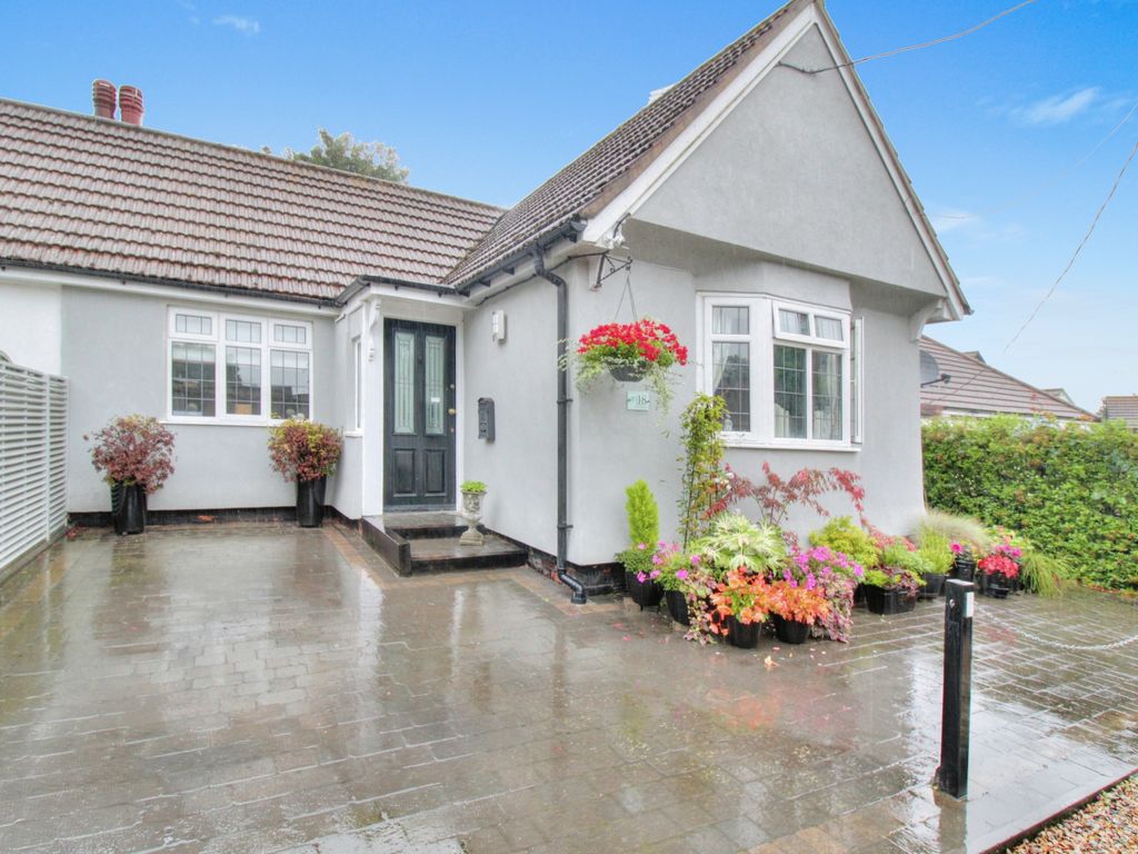 2 bed semidetached bungalow for sale in Manor Crescent, Little Waltham