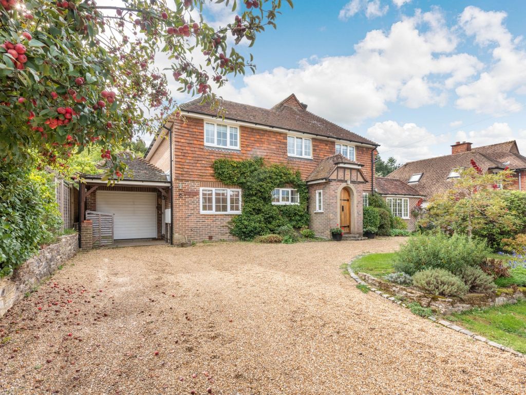 4 bed detached house for sale in Roseacre Gardens, Chilworth, Guildford