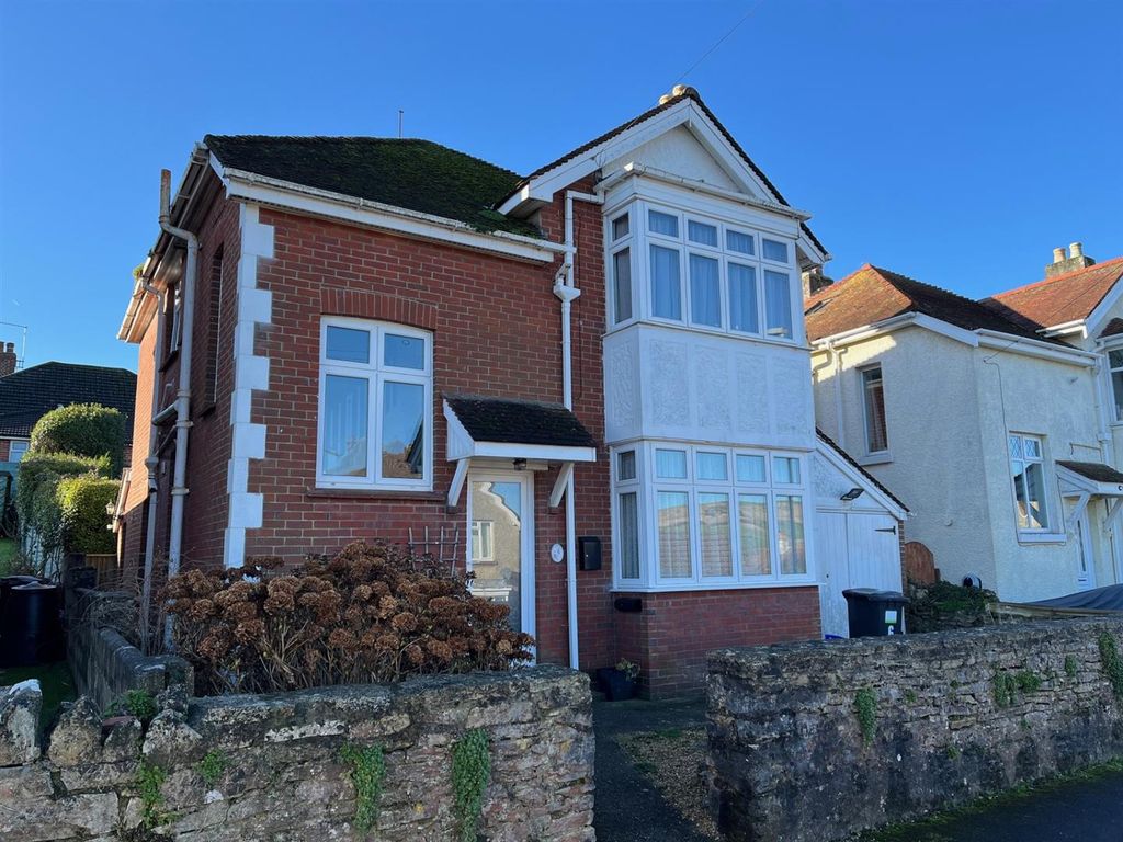 3 bed detached house for sale in South Road, Swanage BH19, £550,000