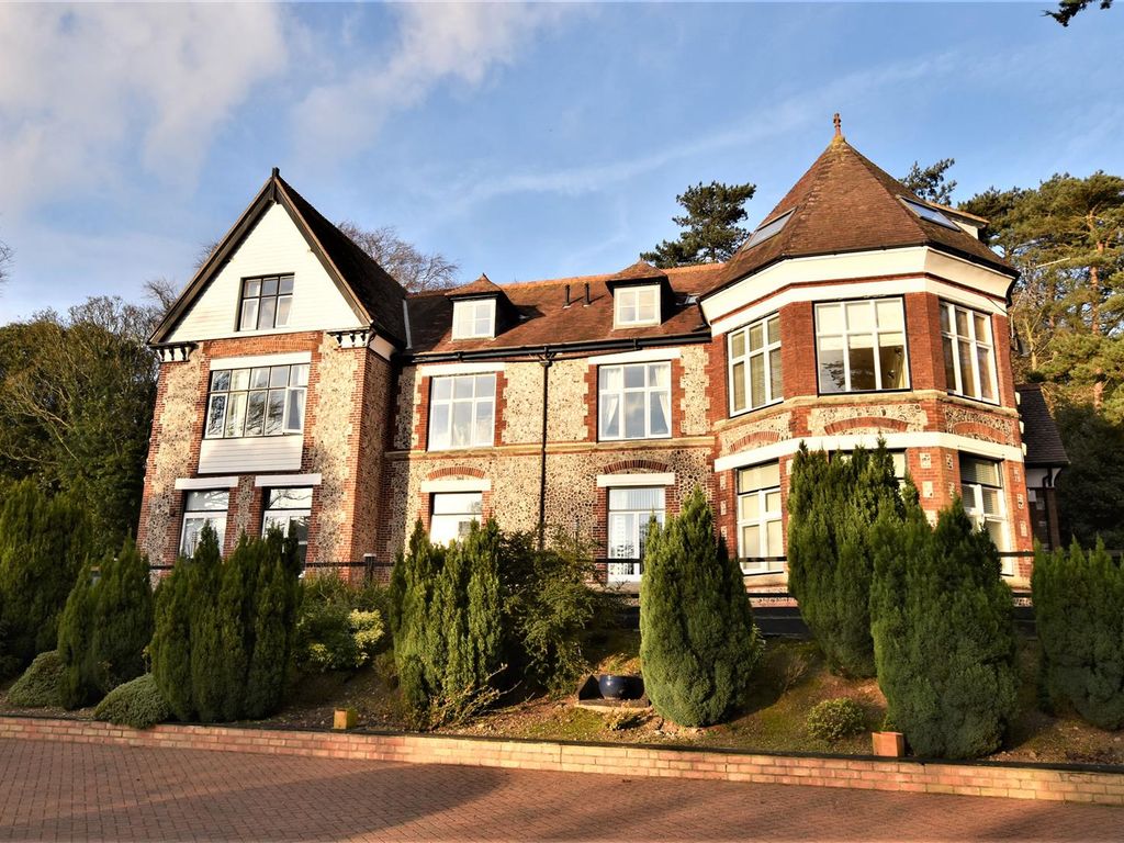 2 bed flat for sale in Overstrand Road, Cromer NR27 Zoopla
