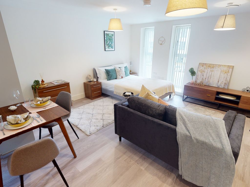 Studio to rent in Graven Hill Road, Bicester, Oxfordshire, United