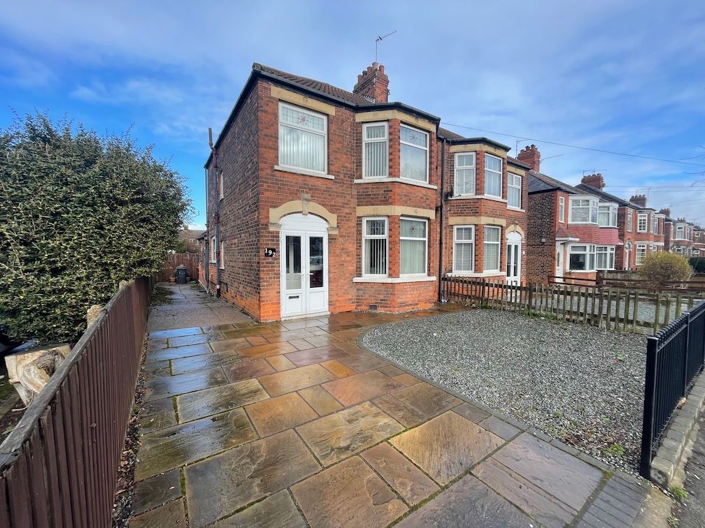 3 bed semidetached house for sale in Willerby Road, Hull HU5, £189,950