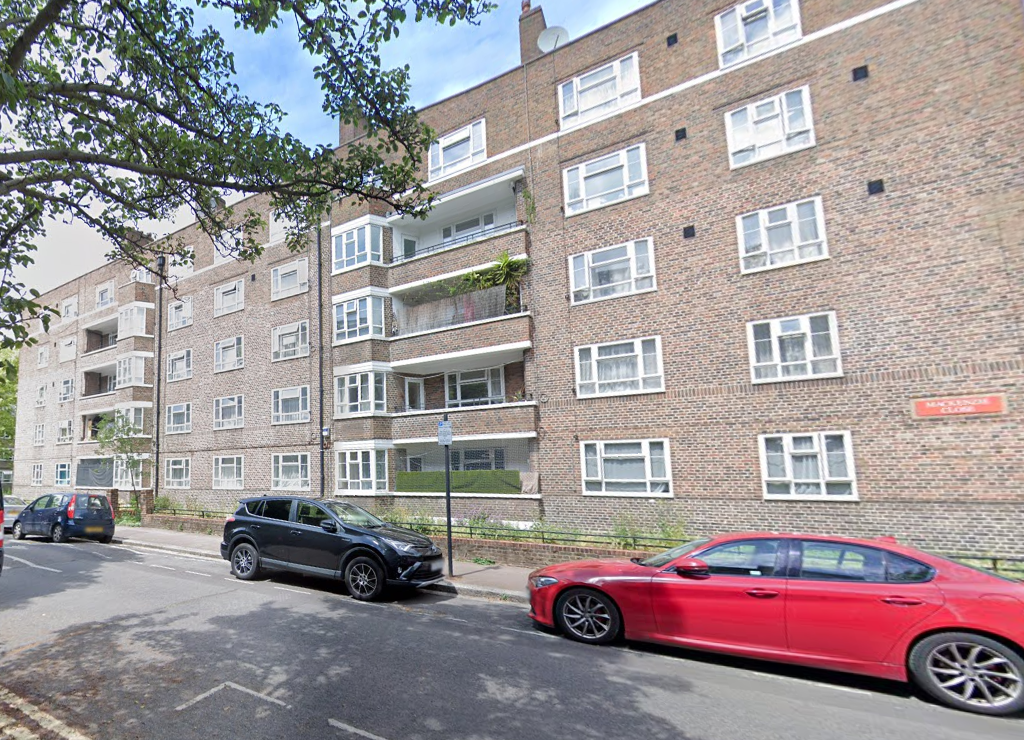 2 bed flat to rent in White City Estate, London W12, £2,000 pcm Zoopla