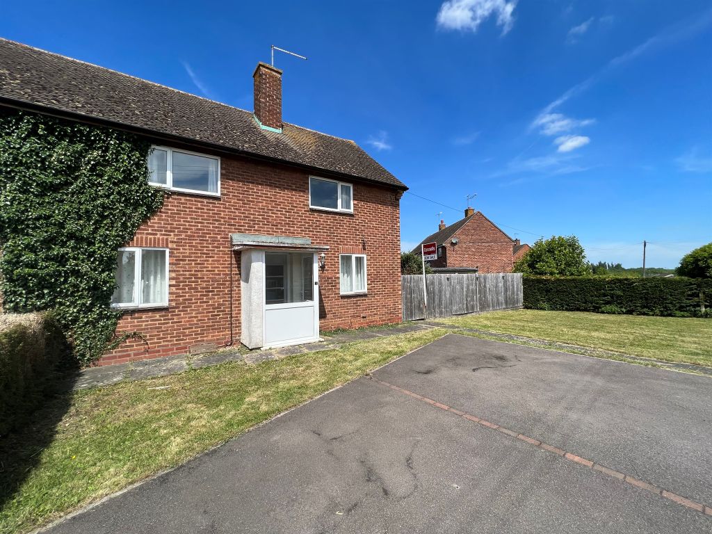 3 bed semidetached house for sale in Old Road, Itchington