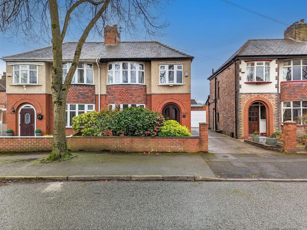 3 bed semidetached house for sale in Birley Street, Leigh WN7, £