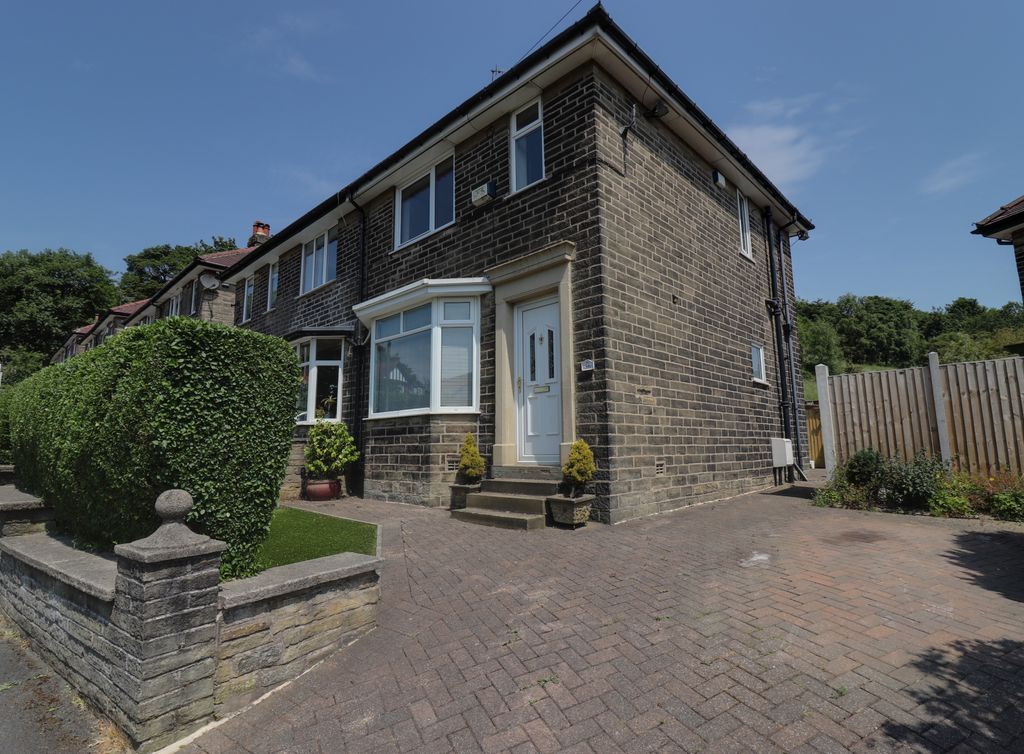 3 bed semidetached house for sale in Hallroyd Road, Todmorden OL14