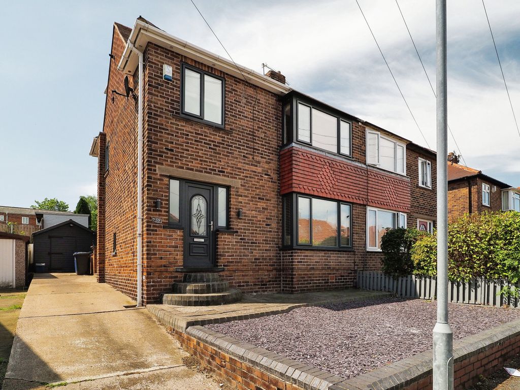 4 bed semidetached house for sale in Northgate, Barnsley, South