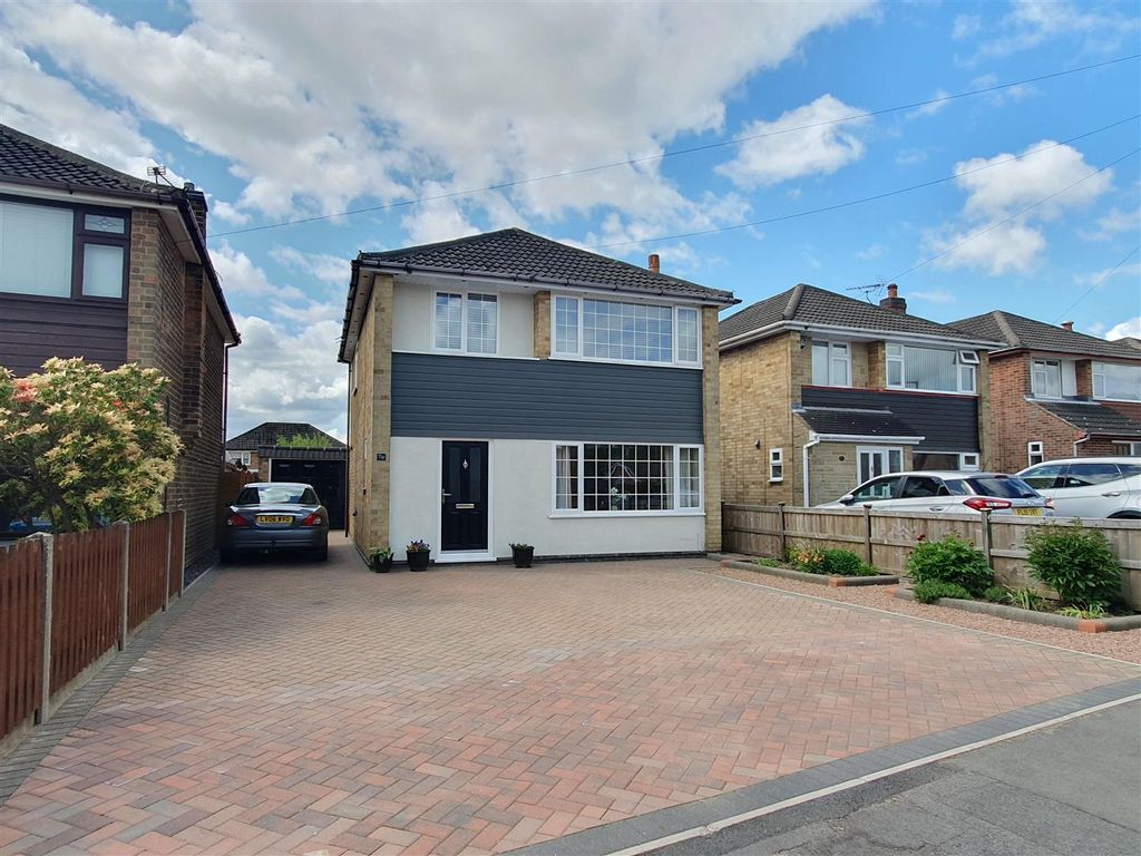 3 bed detached house for sale in Rosslyn Road, Whitwick, Leicestershire