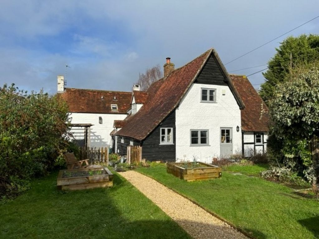 2 bed semidetached house for sale in South Street, Blewbury OX11, £