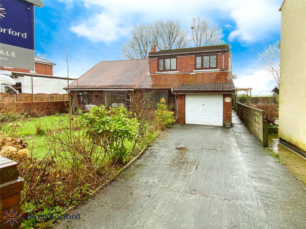 3 bed semidetached house for sale in Wardle Road, Rochdale, Greater