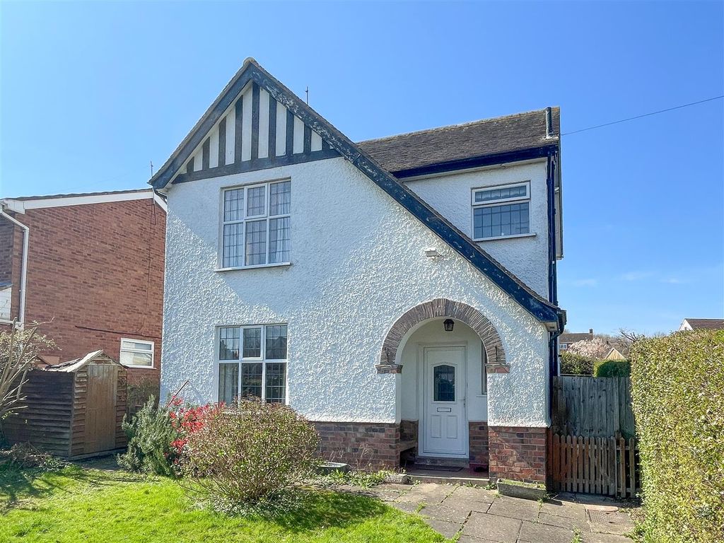 3 bed detached house for sale in Newtown Road, Malvern WR14 Zoopla