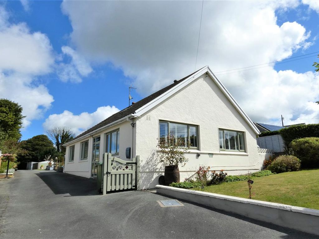 4 bed bungalow for sale in St Davids Road, Letterston, Haverfordwest