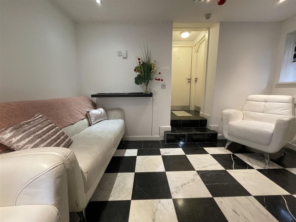 1 bed flat to rent in The Parade, Roath, Cardiff CF24 Zoopla