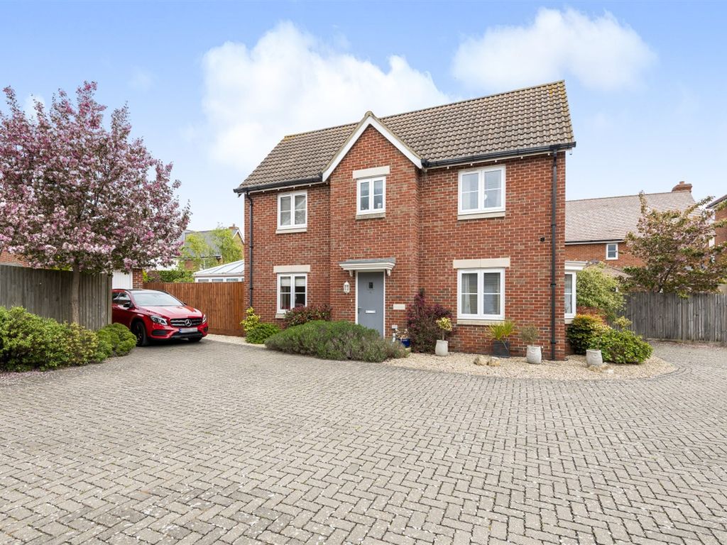 3 bed detached house for sale in 4 Colworth Road, Bersted, Bognor Regis