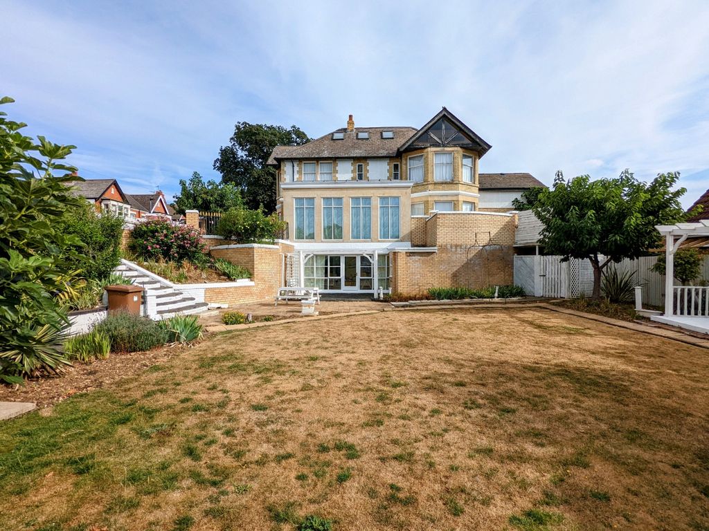 5 bed detached house for sale in Thorpe Lea Road, Peterborough PE3 Zoopla