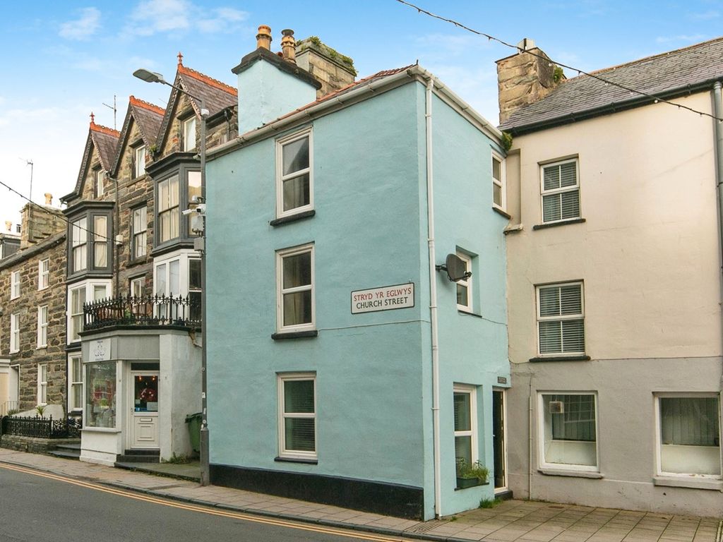 3 bed end terrace house for sale in Church Street, Barmouth LL42, £