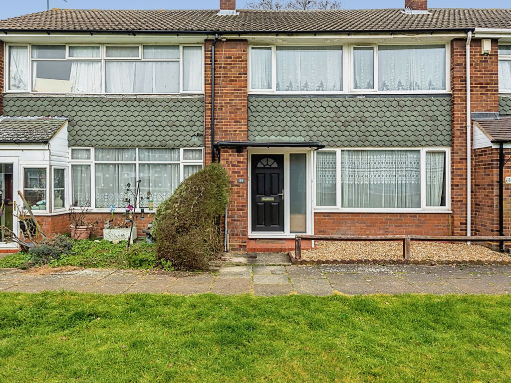 3 bed terraced house for sale in Hall Way, Cotton End, Bedford