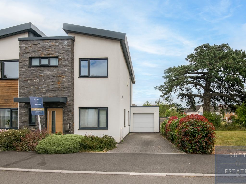 3 bed semidetached house for sale in Newcourt Drive, Exeter EX2, £