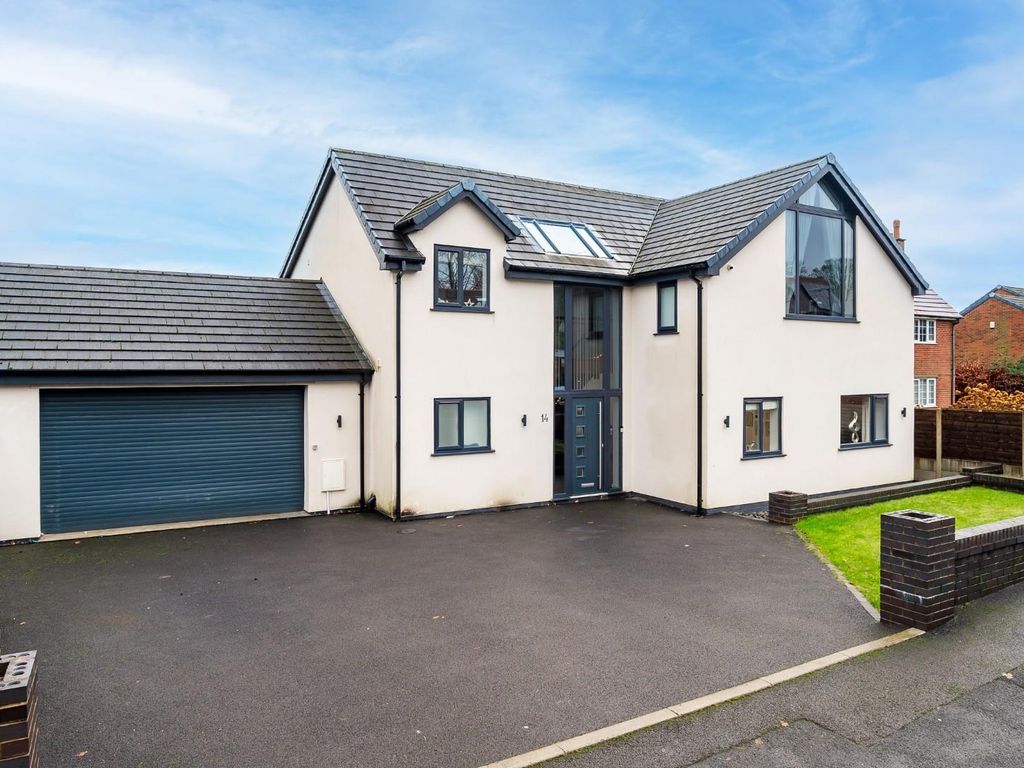 4 bed detached house for sale in Hillside Avenue, Bromley Cross, Bolton