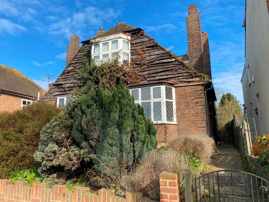 2 bed flat to rent in Daws Lane, Mill Hill NW7 Zoopla