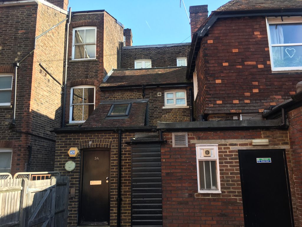 1 bed flat to rent in High Street, Tonbridge TN9, £950 pcm Zoopla